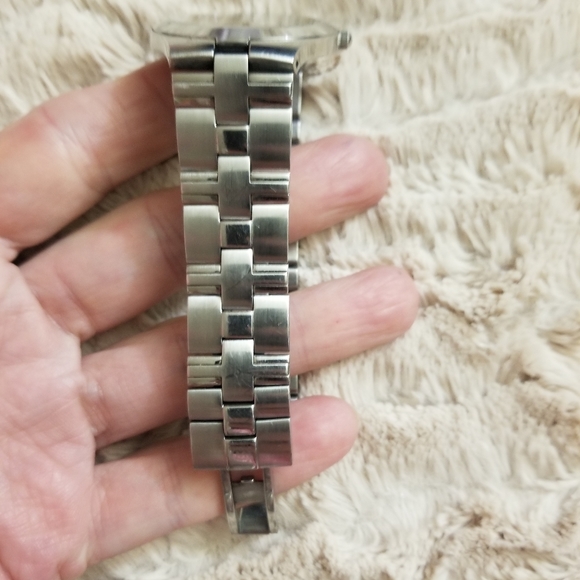 🥇+FREE GIFT 🛍Unparalleled Movado Watch👑 - Picture 5 of 5